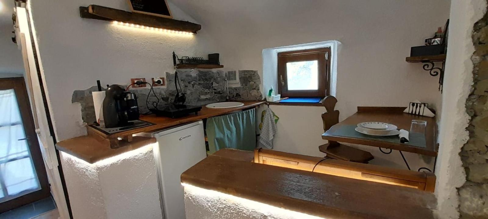 B&B 8A Castelbianco Colletta Luaran gambar